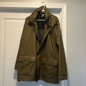 Helly Hansen men’s raincoat